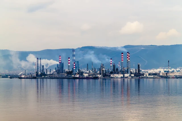 Raffineria di petrolio e gas in Turchia, 26 aprile 2015