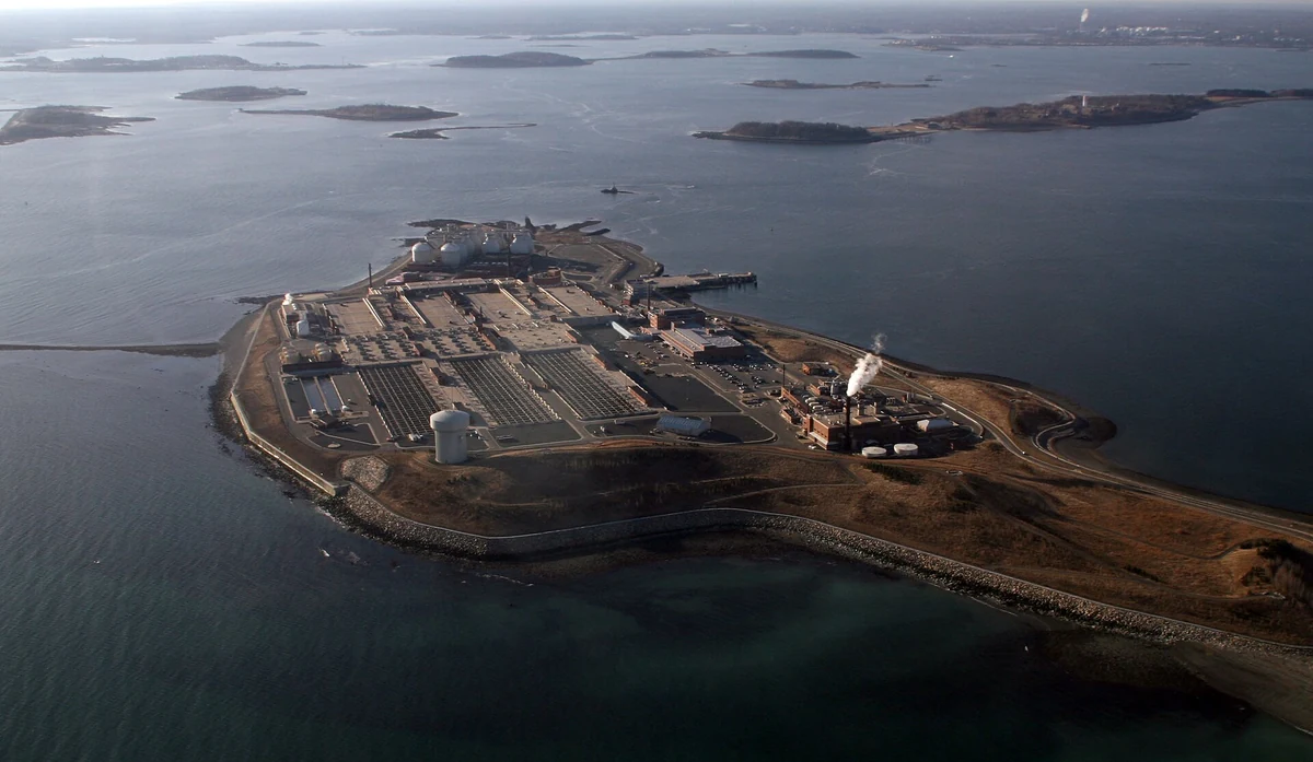 Veduta aerea dell’impianto di trattamento delle acque reflue di Deer Island, Boston